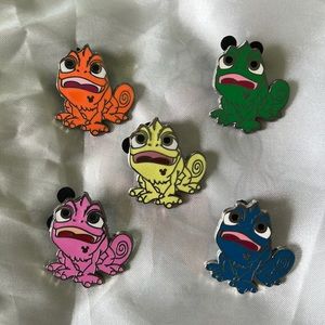 Lot of 5 Disney Trading Pins